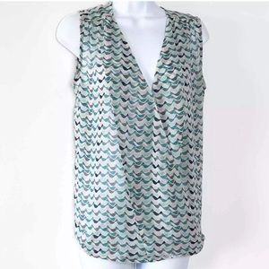 Cabi Top Sleeveless Style 342 Tweet Small Bird Print V- Neck, Size Medium